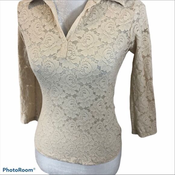 Wet Seal Cream‎ Colored Sheer Lace Collared Blouse - Picture 3 of 11